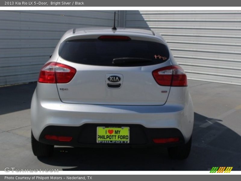 Bright Silver / Black 2013 Kia Rio LX 5-Door