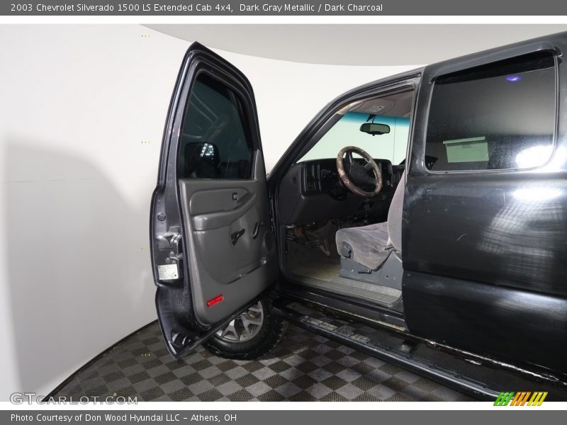 Dark Gray Metallic / Dark Charcoal 2003 Chevrolet Silverado 1500 LS Extended Cab 4x4