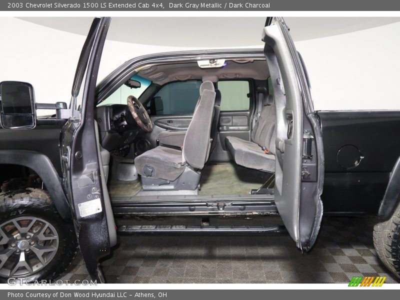 Dark Gray Metallic / Dark Charcoal 2003 Chevrolet Silverado 1500 LS Extended Cab 4x4