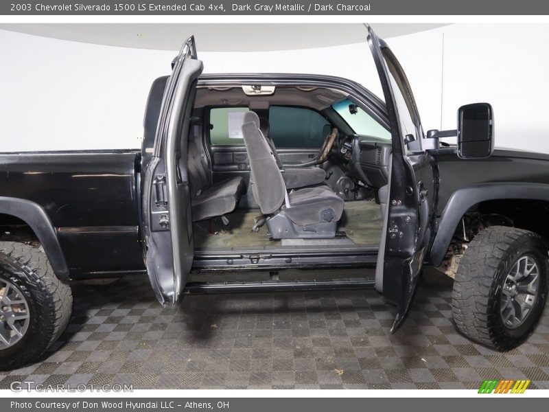 Dark Gray Metallic / Dark Charcoal 2003 Chevrolet Silverado 1500 LS Extended Cab 4x4
