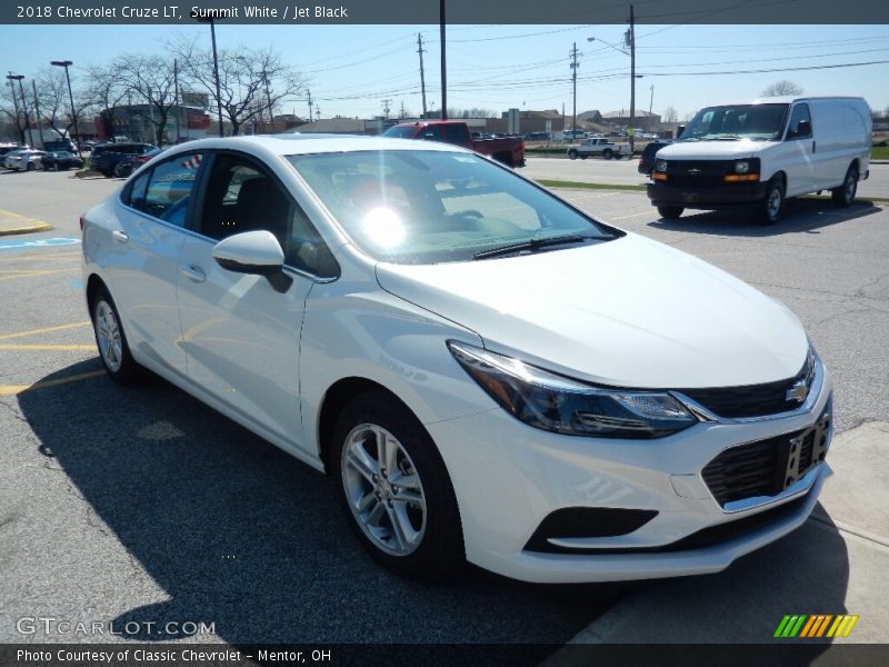 Summit White / Jet Black 2018 Chevrolet Cruze LT