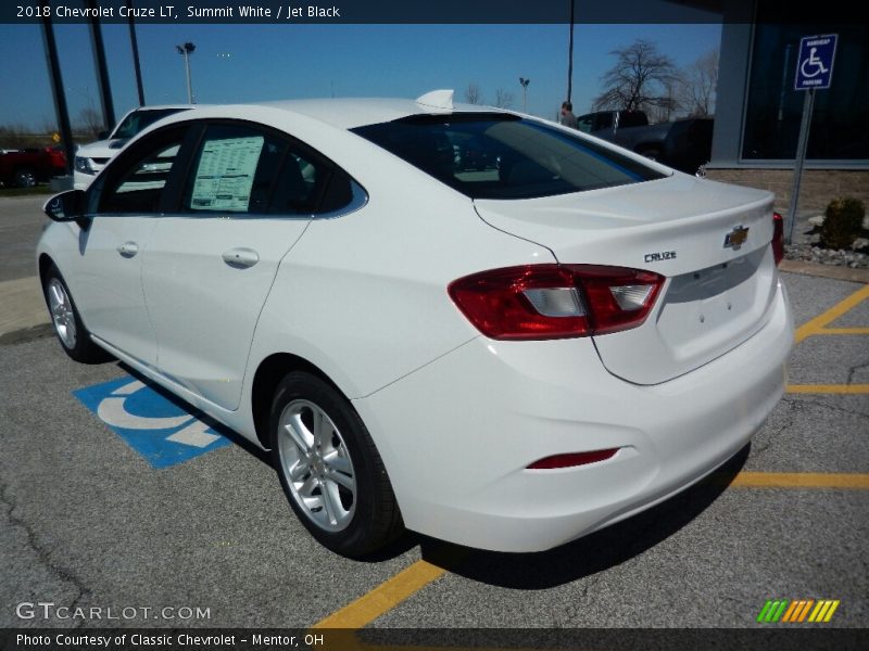 Summit White / Jet Black 2018 Chevrolet Cruze LT