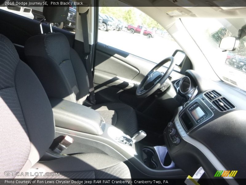Pitch Black / Black 2018 Dodge Journey SE