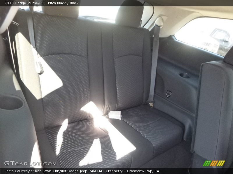Pitch Black / Black 2018 Dodge Journey SE