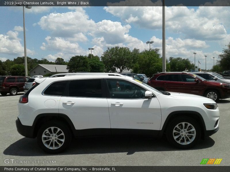Bright White / Black 2019 Jeep Cherokee Latitude
