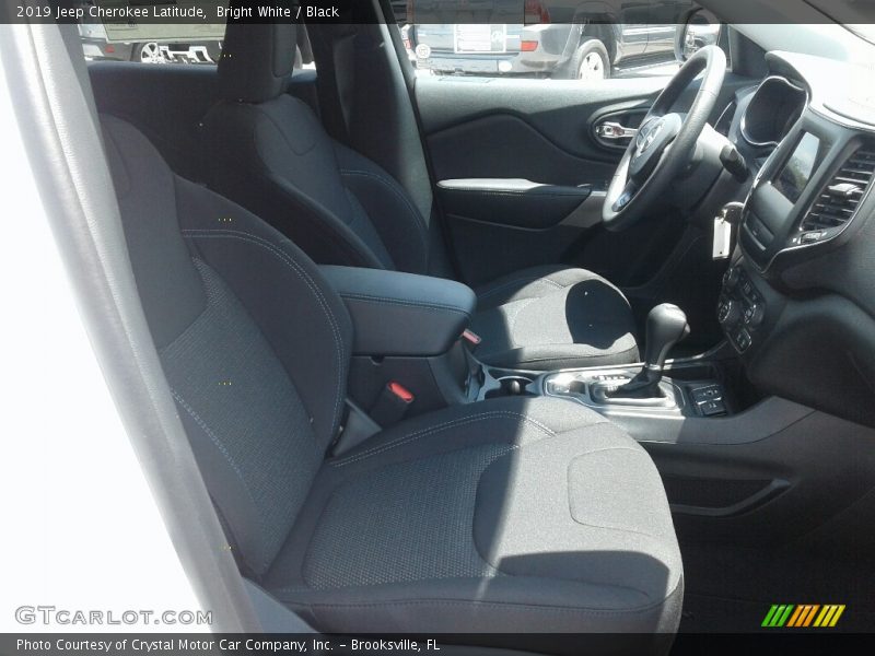 Bright White / Black 2019 Jeep Cherokee Latitude