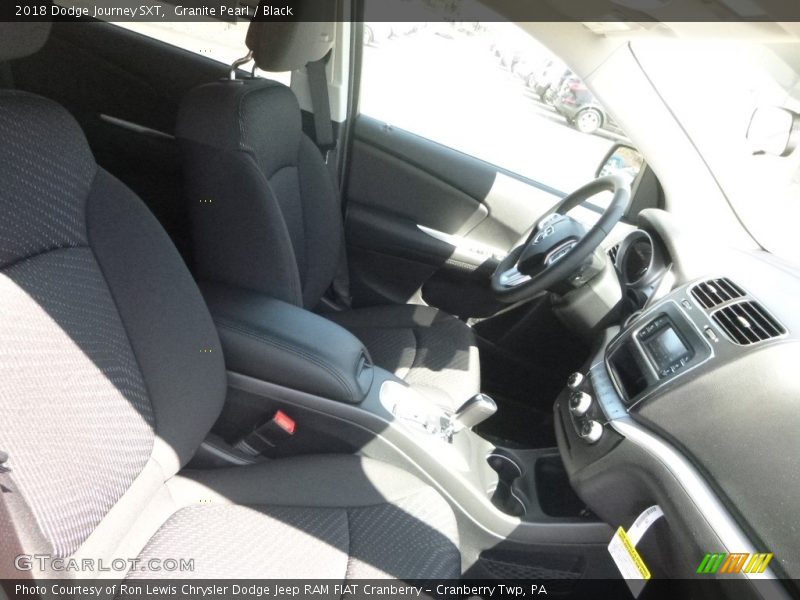 Granite Pearl / Black 2018 Dodge Journey SXT