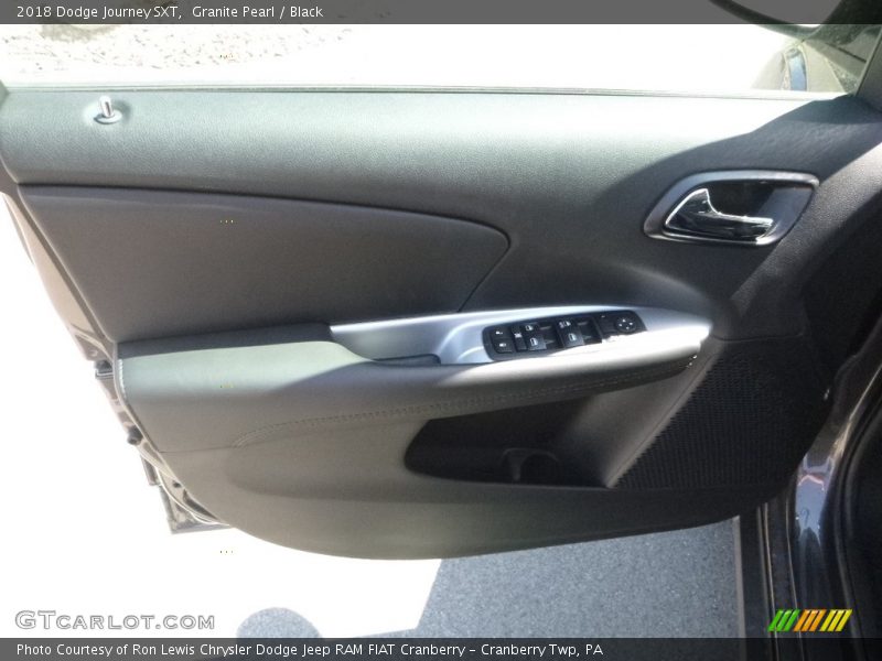 Granite Pearl / Black 2018 Dodge Journey SXT