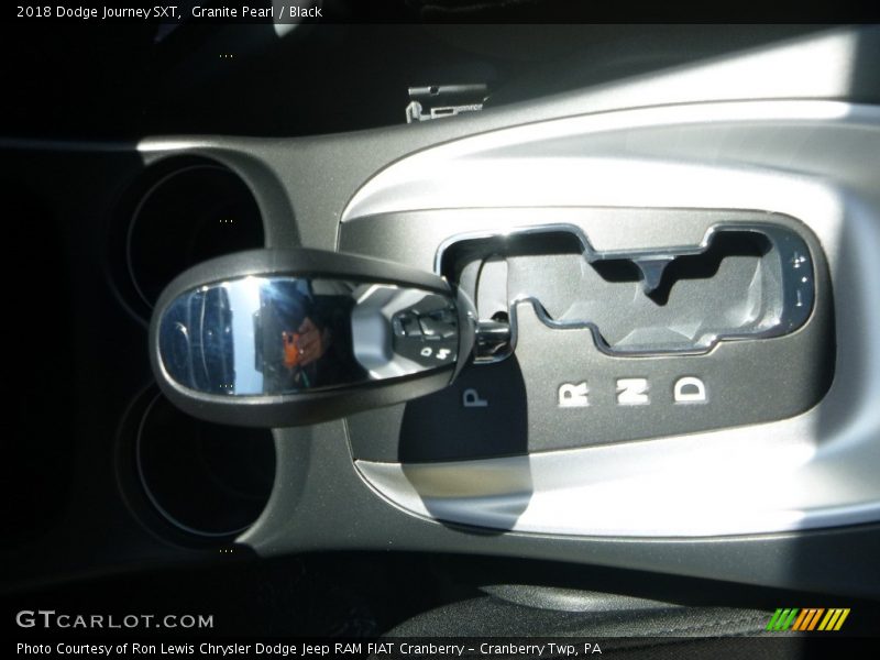 Granite Pearl / Black 2018 Dodge Journey SXT