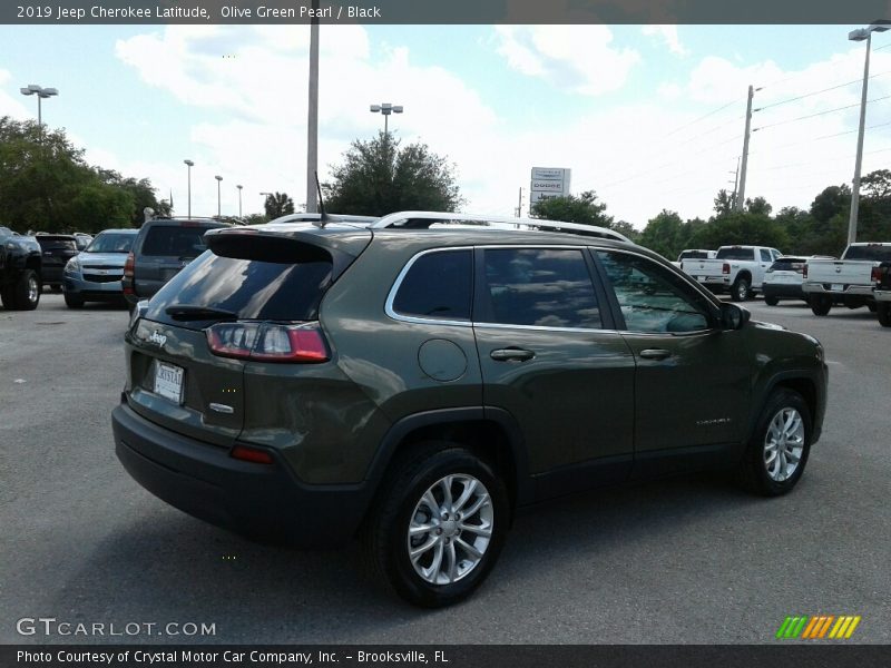 Olive Green Pearl / Black 2019 Jeep Cherokee Latitude