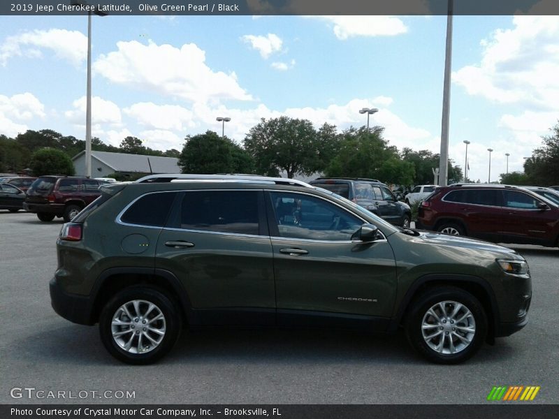 Olive Green Pearl / Black 2019 Jeep Cherokee Latitude