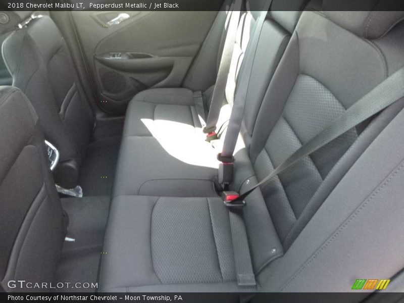 Pepperdust Metallic / Jet Black 2018 Chevrolet Malibu LT