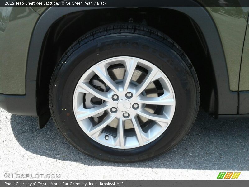 Olive Green Pearl / Black 2019 Jeep Cherokee Latitude