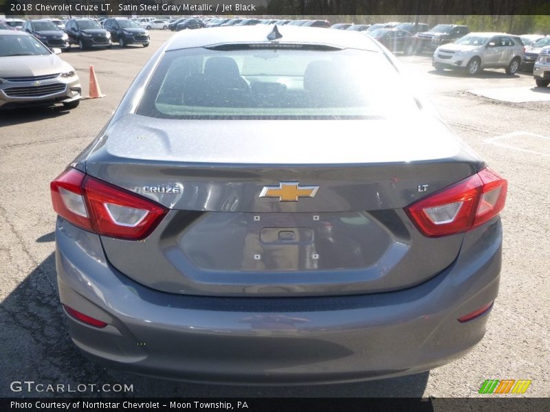 Satin Steel Gray Metallic / Jet Black 2018 Chevrolet Cruze LT