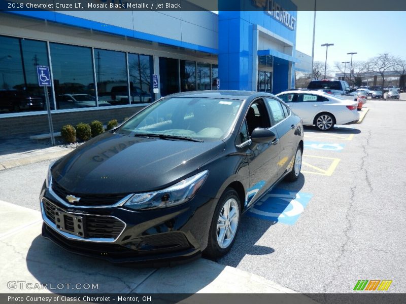 Mosaic Black Metallic / Jet Black 2018 Chevrolet Cruze LT