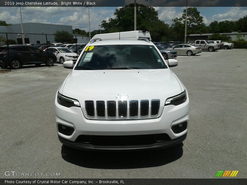 Bright White / Black 2019 Jeep Cherokee Latitude