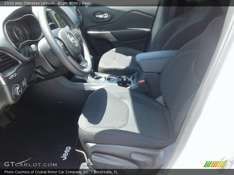 Bright White / Black 2019 Jeep Cherokee Latitude