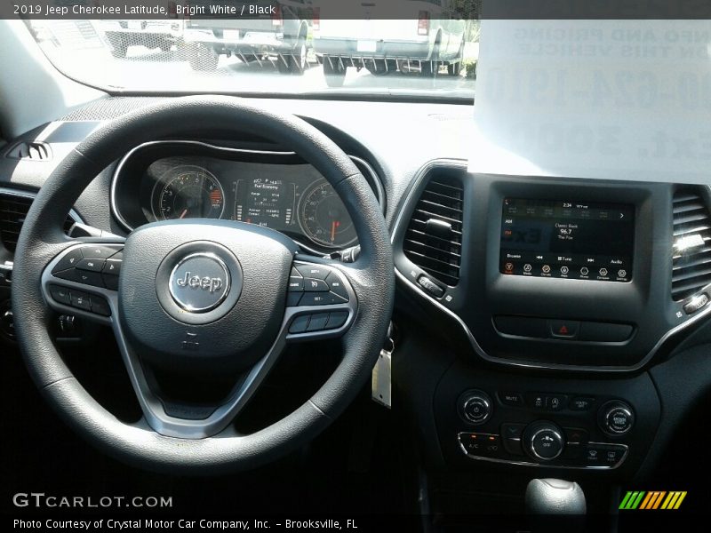 Bright White / Black 2019 Jeep Cherokee Latitude