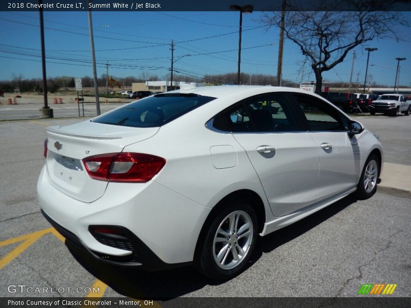 Summit White / Jet Black 2018 Chevrolet Cruze LT