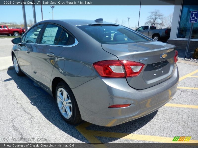 Satin Steel Gray Metallic / Jet Black 2018 Chevrolet Cruze LT