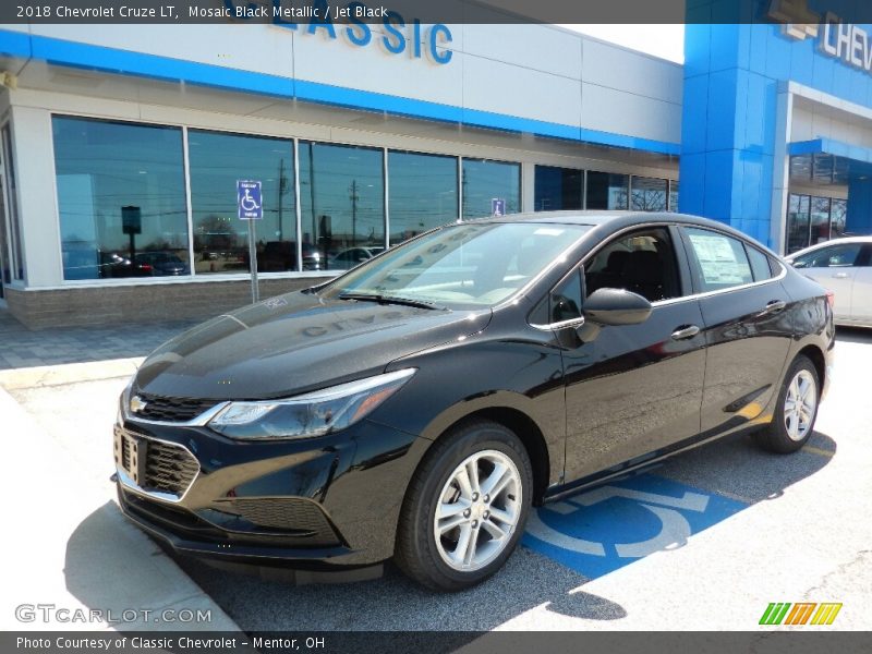 Mosaic Black Metallic / Jet Black 2018 Chevrolet Cruze LT