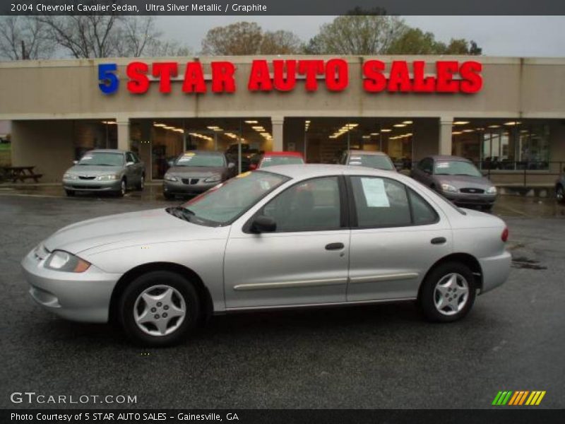 Ultra Silver Metallic / Graphite 2004 Chevrolet Cavalier Sedan