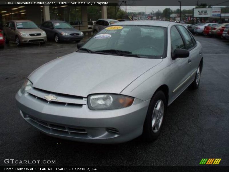 Ultra Silver Metallic / Graphite 2004 Chevrolet Cavalier Sedan