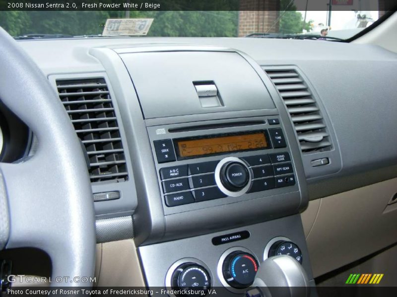 Fresh Powder White / Beige 2008 Nissan Sentra 2.0