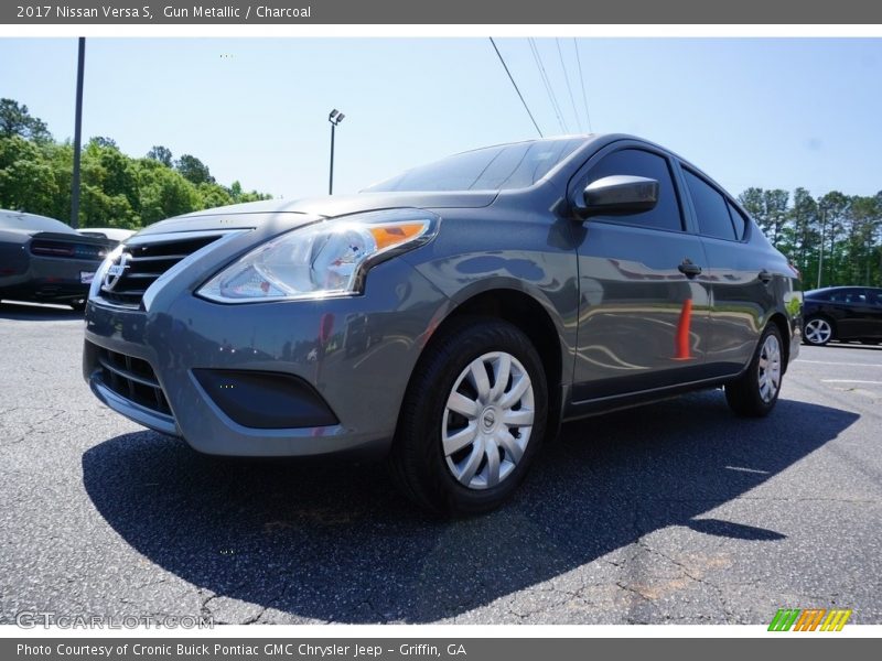 Gun Metallic / Charcoal 2017 Nissan Versa S