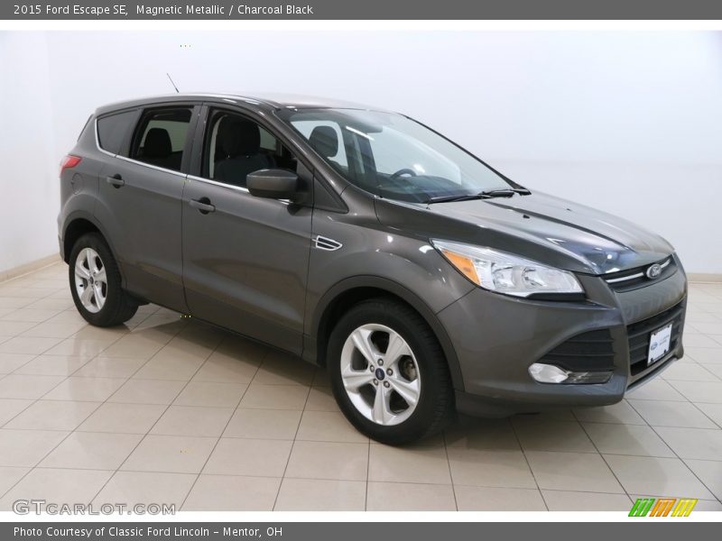 Magnetic Metallic / Charcoal Black 2015 Ford Escape SE