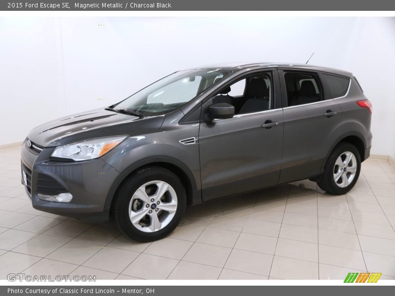 Magnetic Metallic / Charcoal Black 2015 Ford Escape SE