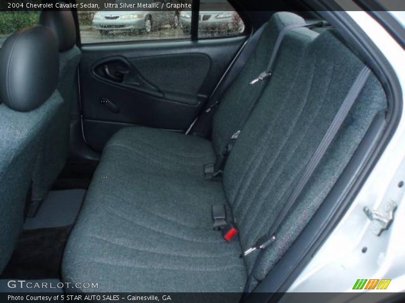 Ultra Silver Metallic / Graphite 2004 Chevrolet Cavalier Sedan