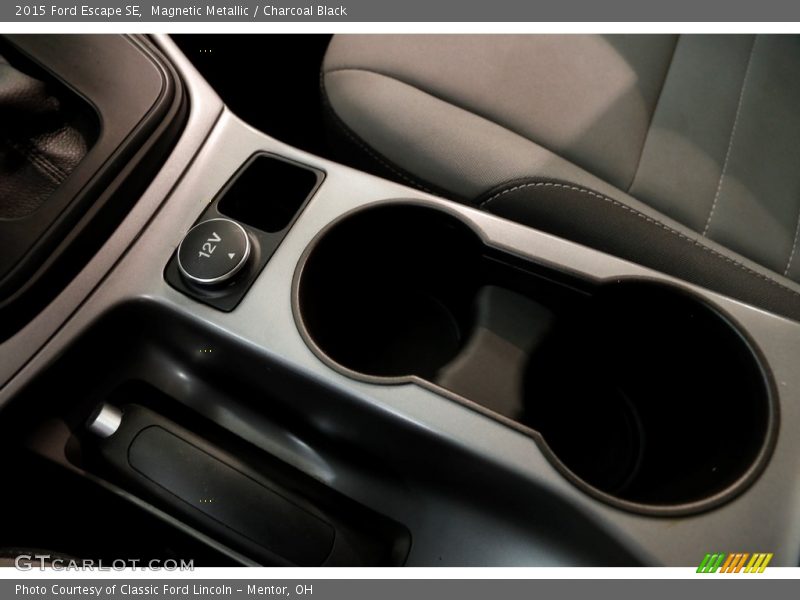 Magnetic Metallic / Charcoal Black 2015 Ford Escape SE