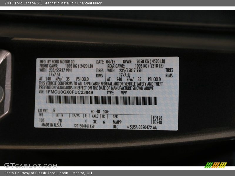 Magnetic Metallic / Charcoal Black 2015 Ford Escape SE