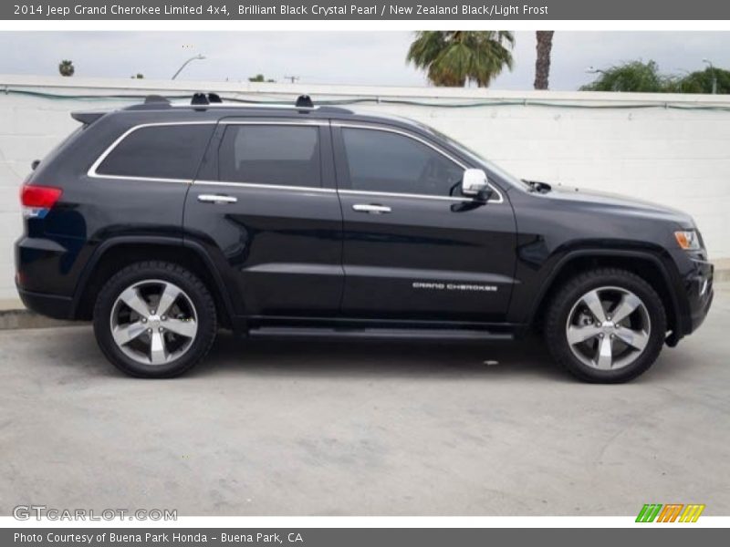 Brilliant Black Crystal Pearl / New Zealand Black/Light Frost 2014 Jeep Grand Cherokee Limited 4x4