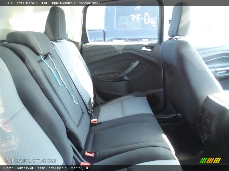 Blue Metallic / Charcoal Black 2018 Ford Escape SE 4WD