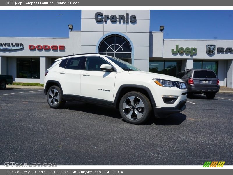 White / Black 2018 Jeep Compass Latitude