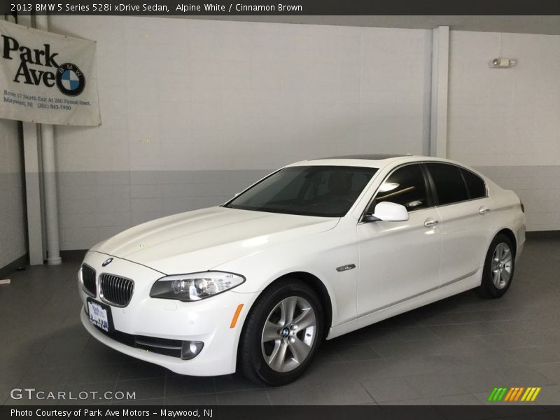 Alpine White / Cinnamon Brown 2013 BMW 5 Series 528i xDrive Sedan