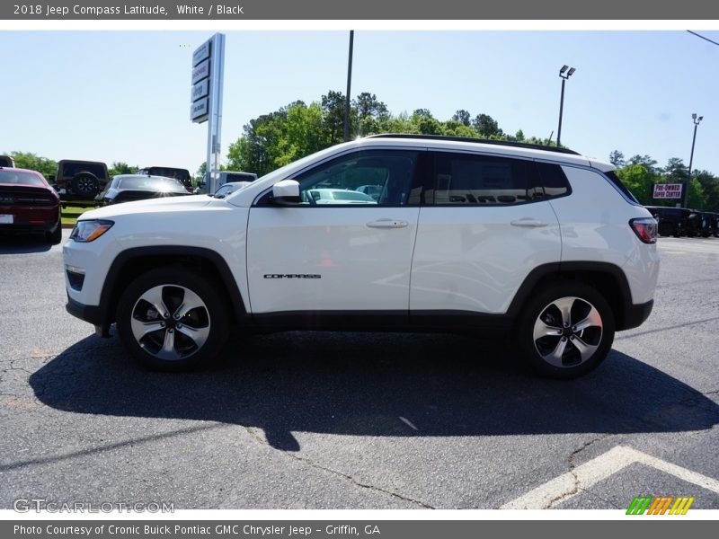 White / Black 2018 Jeep Compass Latitude