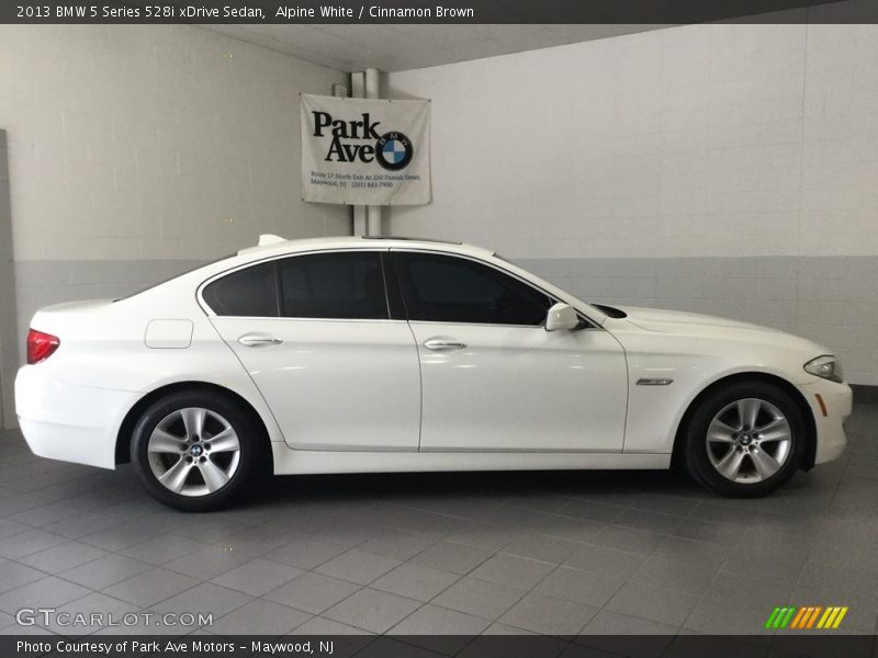 Alpine White / Cinnamon Brown 2013 BMW 5 Series 528i xDrive Sedan