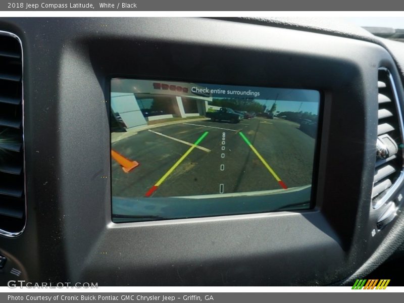 White / Black 2018 Jeep Compass Latitude