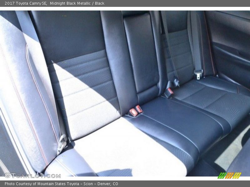 Midnight Black Metallic / Black 2017 Toyota Camry SE