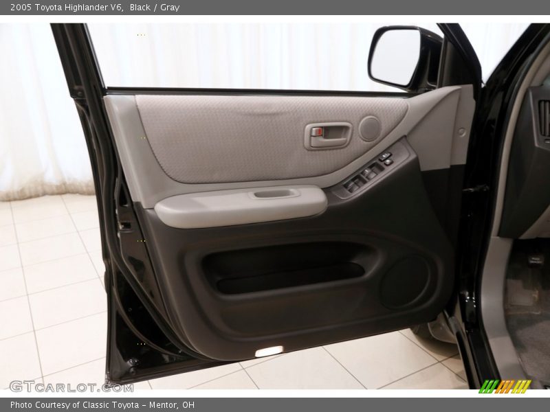 Black / Gray 2005 Toyota Highlander V6