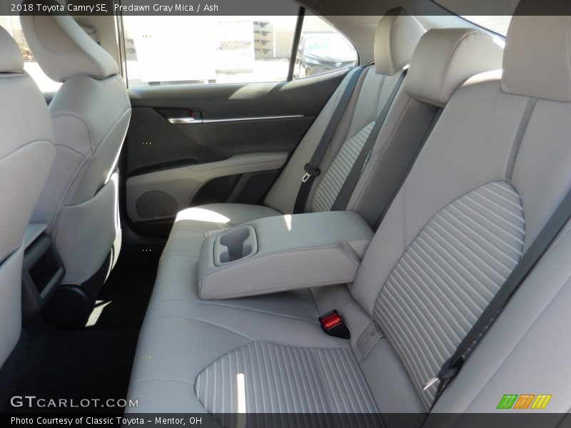 Predawn Gray Mica / Ash 2018 Toyota Camry SE