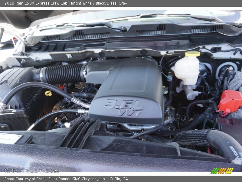 Bright White / Black/Diesel Gray 2018 Ram 1500 Express Crew Cab