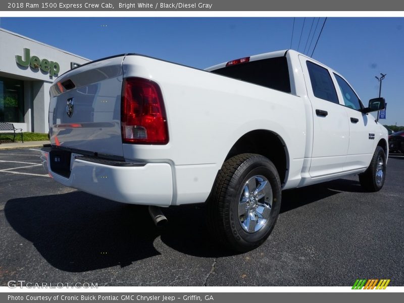 Bright White / Black/Diesel Gray 2018 Ram 1500 Express Crew Cab