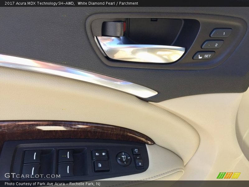 White Diamond Pearl / Parchment 2017 Acura MDX Technology SH-AWD