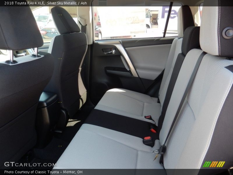 Silver Sky Metallic / Ash 2018 Toyota RAV4 XLE