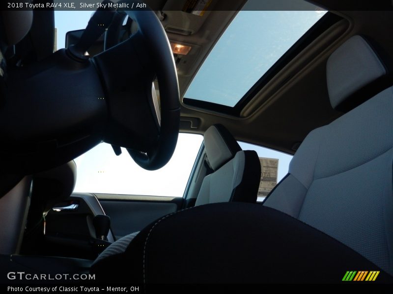 Silver Sky Metallic / Ash 2018 Toyota RAV4 XLE