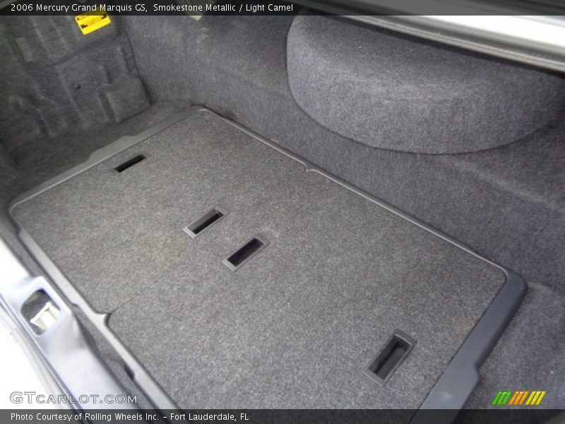 Smokestone Metallic / Light Camel 2006 Mercury Grand Marquis GS